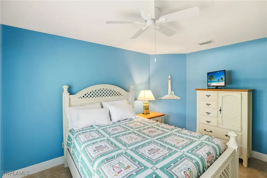 142 Old Tamiami Trail Naples FL 34110