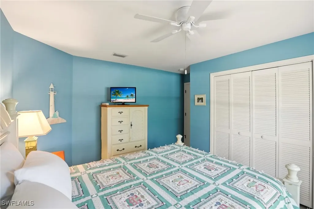 142 Old Tamiami Trail Naples FL 34110