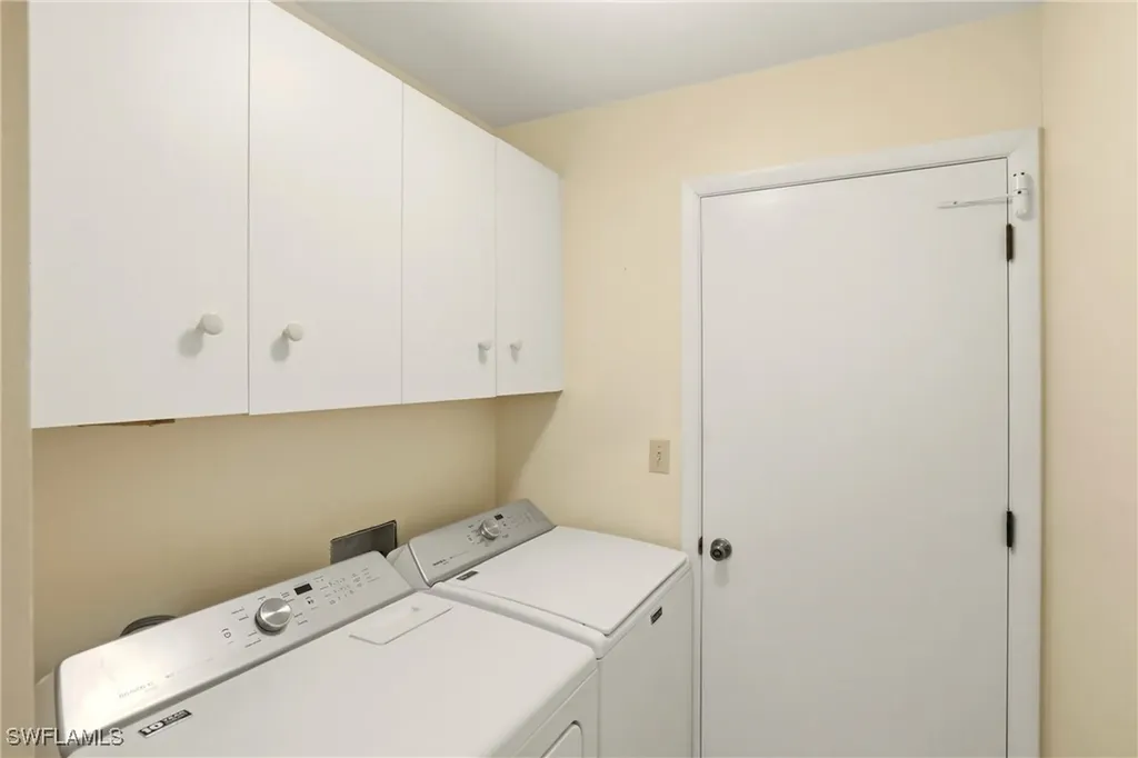 142 Old Tamiami Trail Naples FL 34110