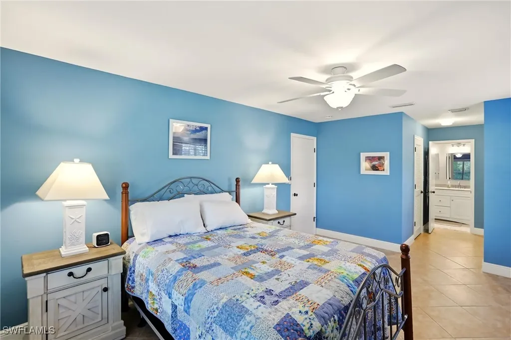 142 Old Tamiami Trail Naples FL 34110