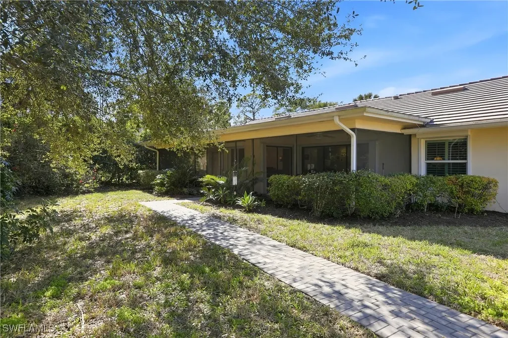 142 Old Tamiami Trail Naples FL 34110