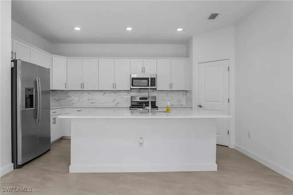 20027 Hartford Boulevard Estero FL 33928