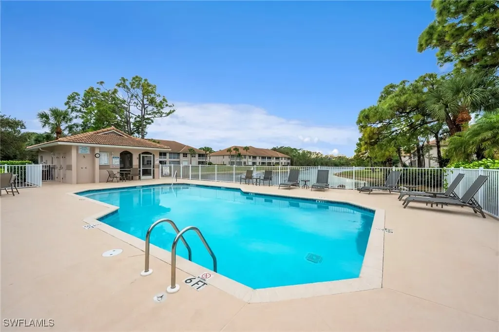 1128 Manor Lake Drive Naples FL 34110