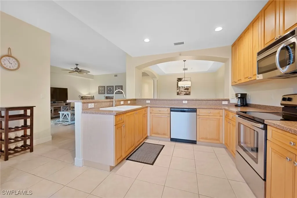 1128 Manor Lake Drive Naples FL 34110