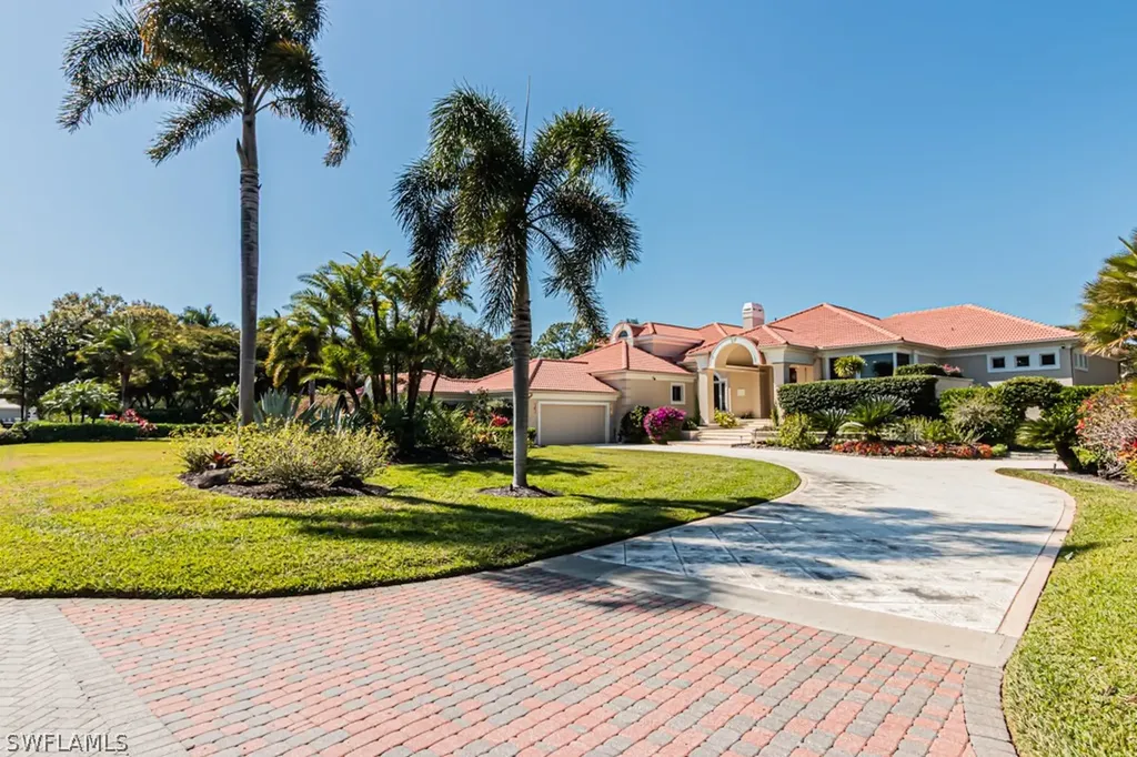 4277 Brynwood Drive Naples FL 34119
