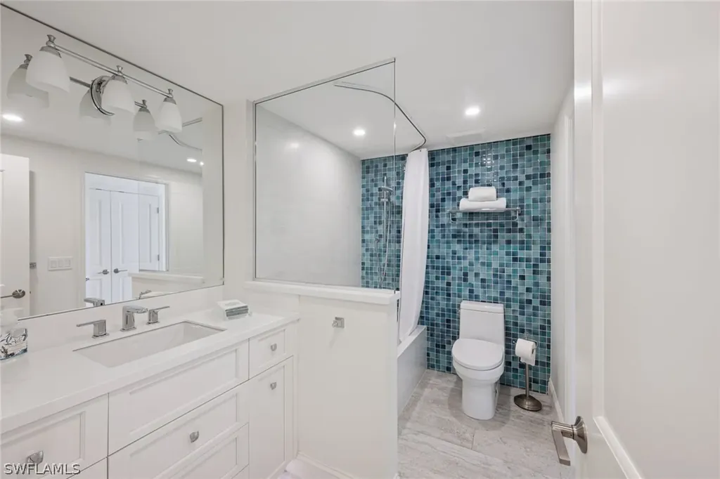 4051 Gulf Shore Boulevard N Naples FL 34103