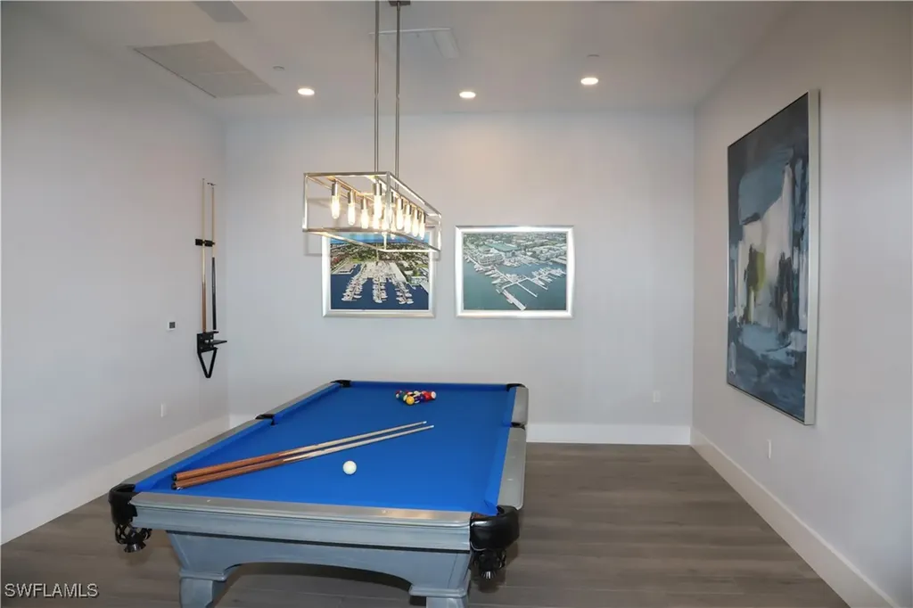 909 10th Street S Naples FL 34102