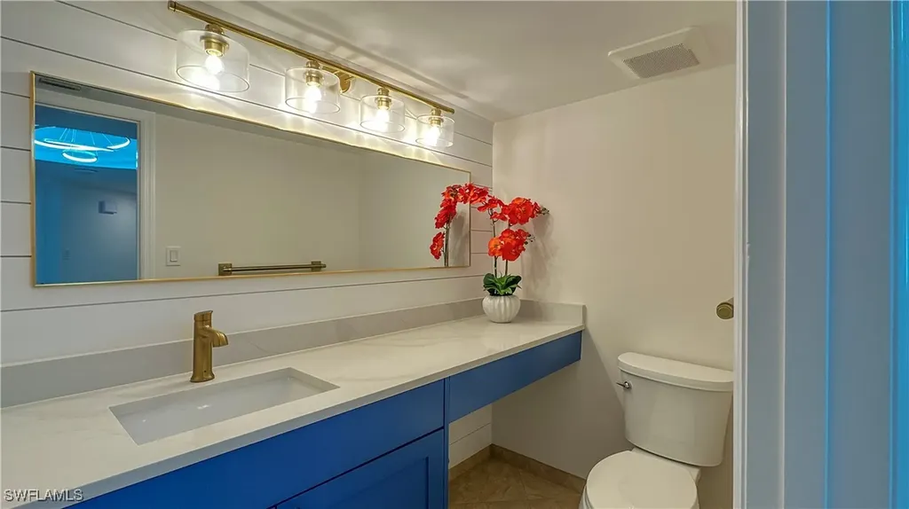 4251 Gulf Shore Boulevard N Naples FL 34103
