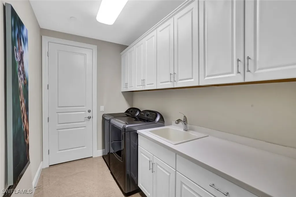 2772 Tiburon Boulevard E Naples FL 34109