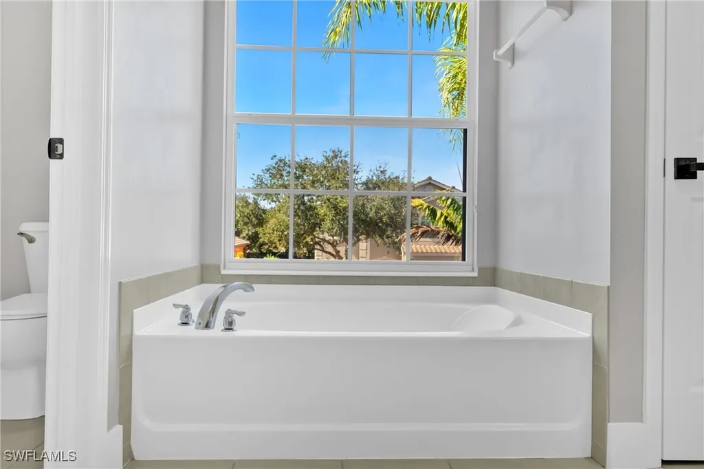 2822 Inlet Cove Lane W Naples FL 34120