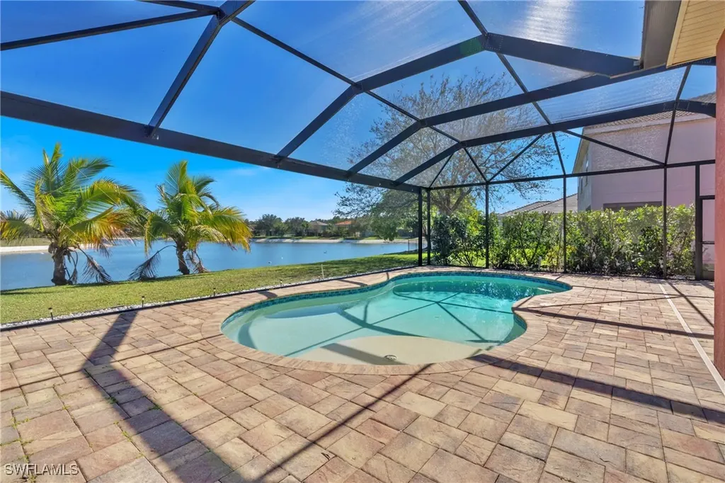 2822 Inlet Cove Lane W Naples FL 34120