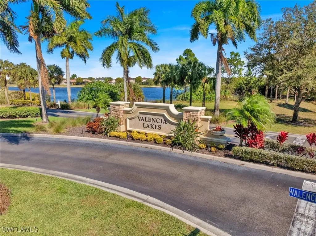 2822 Inlet Cove Lane W Naples FL 34120