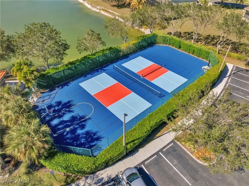 2822 Inlet Cove Lane W Naples FL 34120