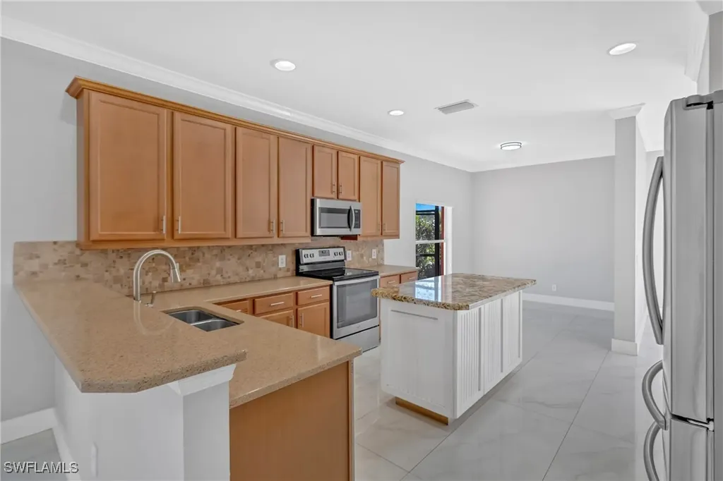 2822 Inlet Cove Lane W Naples FL 34120