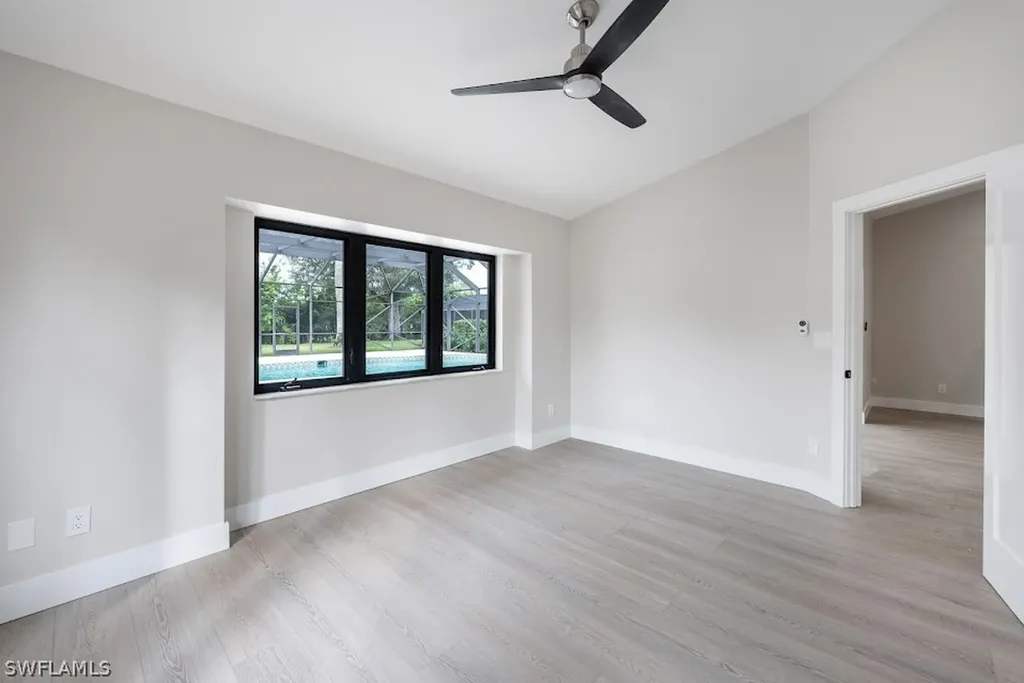 581 Country Walk Court Naples FL 34104