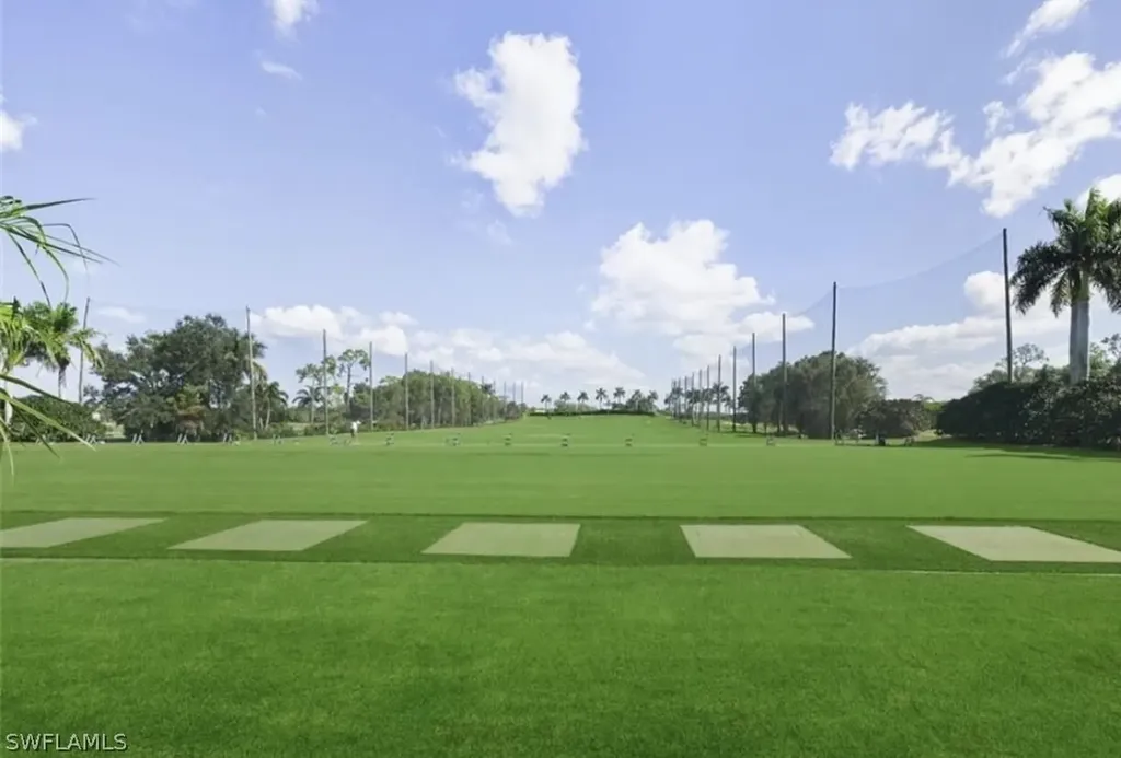 581 Country Walk Court Naples FL 34104