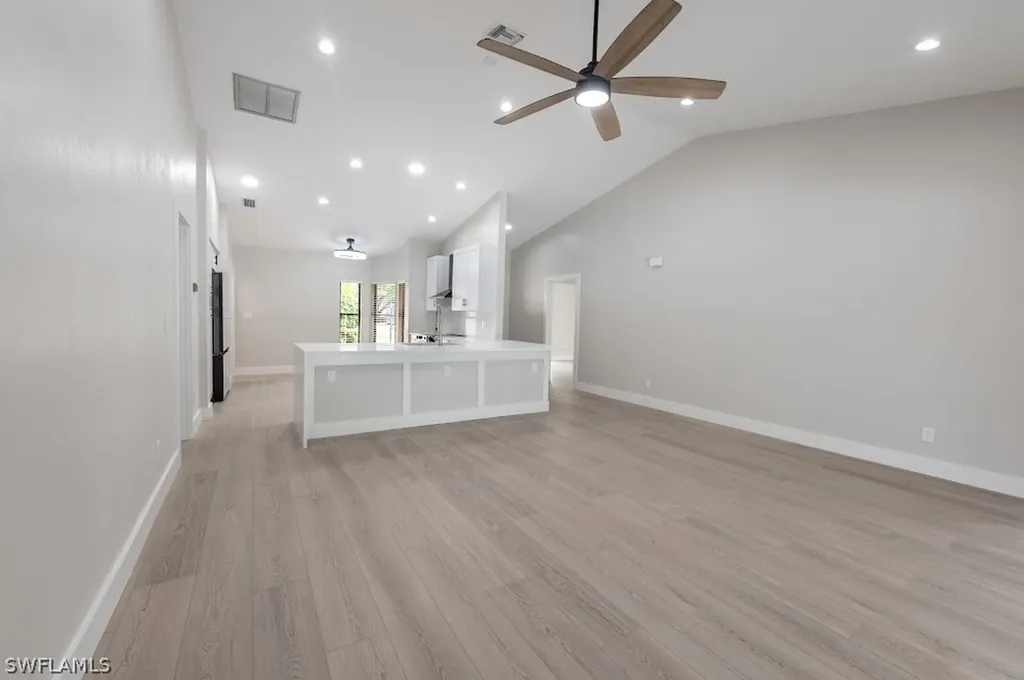 581 Country Walk Court Naples FL 34104