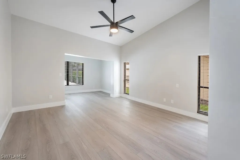 581 Country Walk Court Naples FL 34104