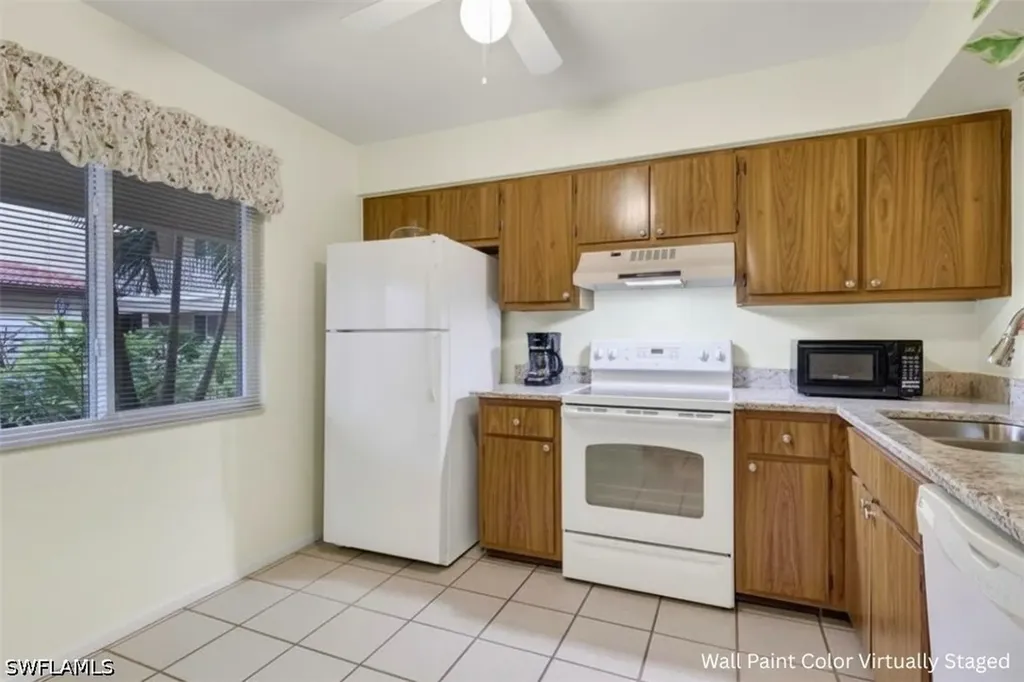 1025 Foxfire Lane Naples FL 34104