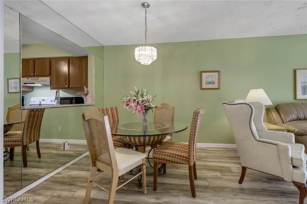 1025 Foxfire Lane Naples FL 34104