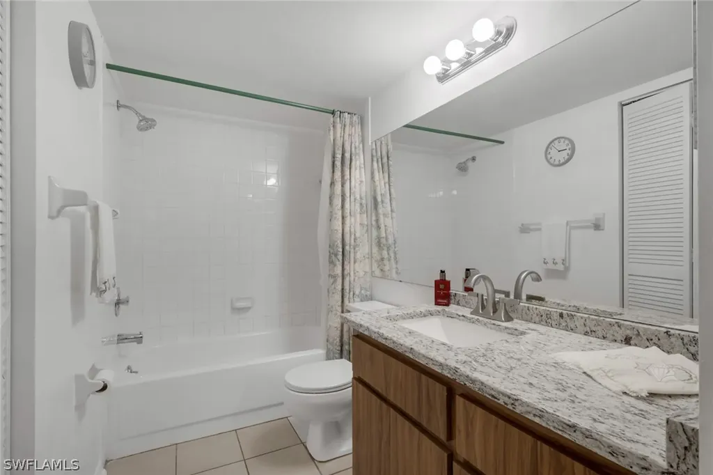1025 Foxfire Lane Naples FL 34104