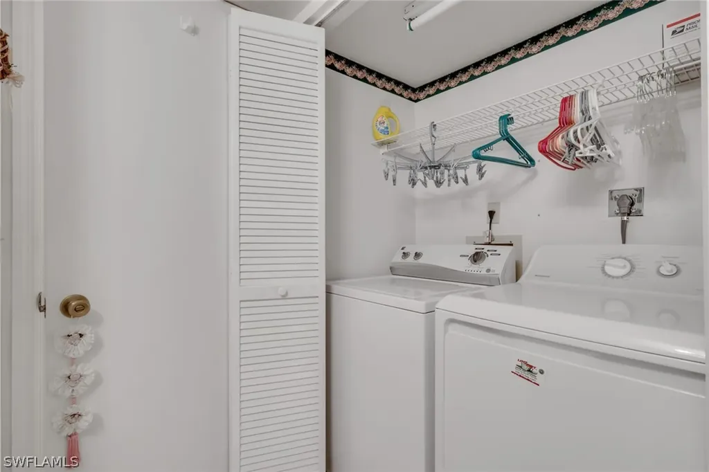1025 Foxfire Lane Naples FL 34104