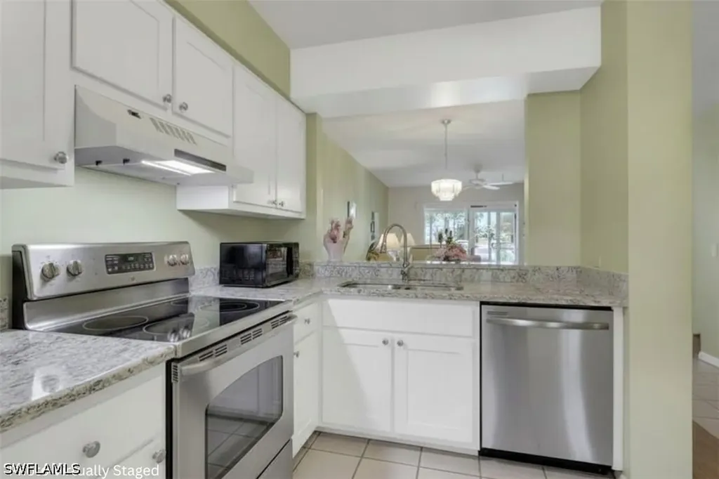 1025 Foxfire Lane Naples FL 34104