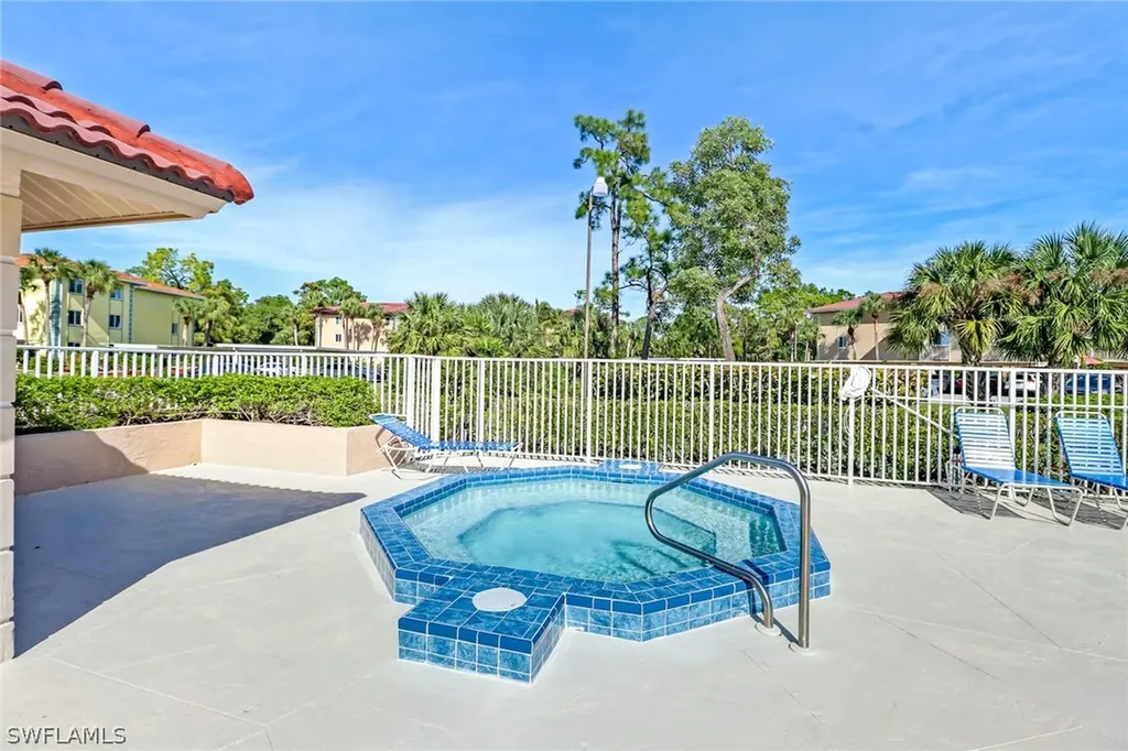 1025 Foxfire Lane Naples FL 34104