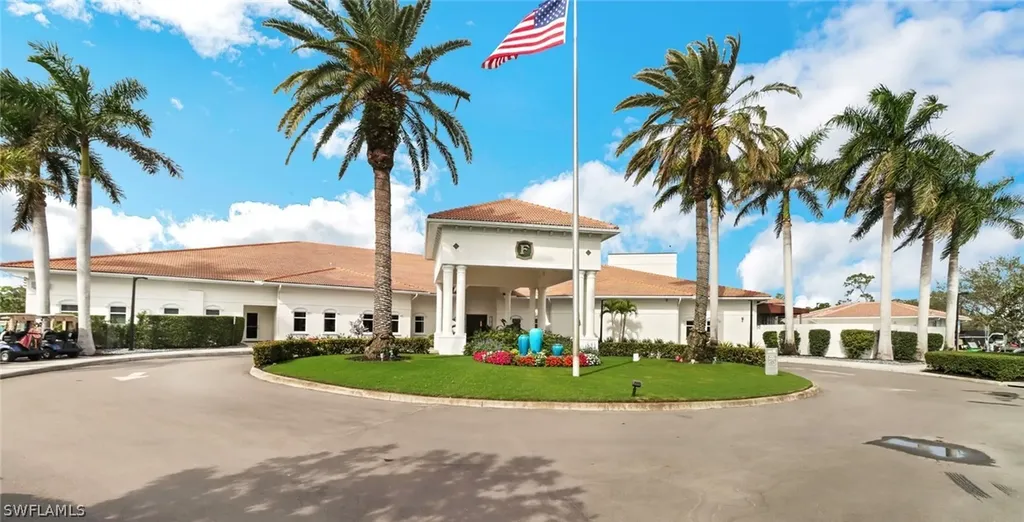 1025 Foxfire Lane Naples FL 34104