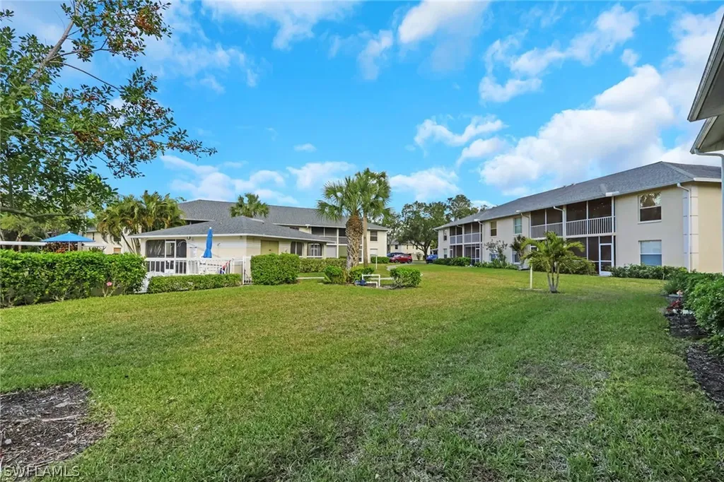 600 Squire Circle Naples FL 34104