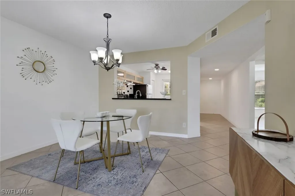 600 Squire Circle Naples FL 34104
