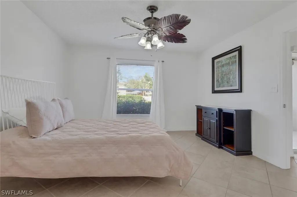 600 Squire Circle Naples FL 34104