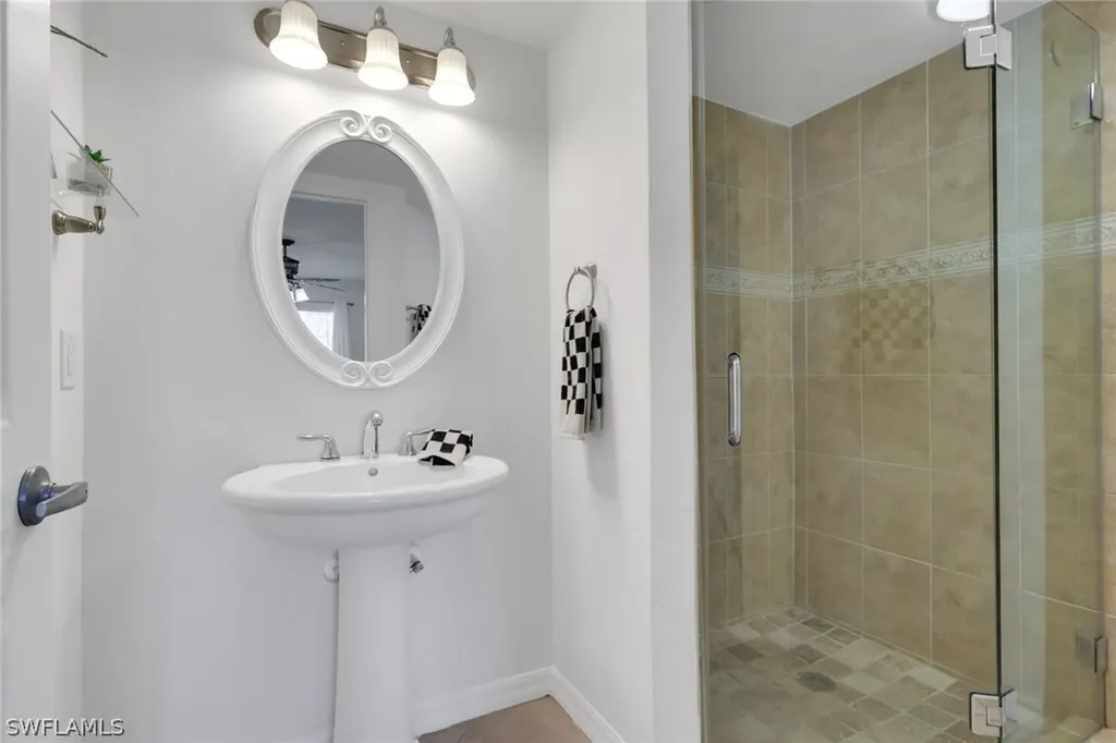 600 Squire Circle Naples FL 34104