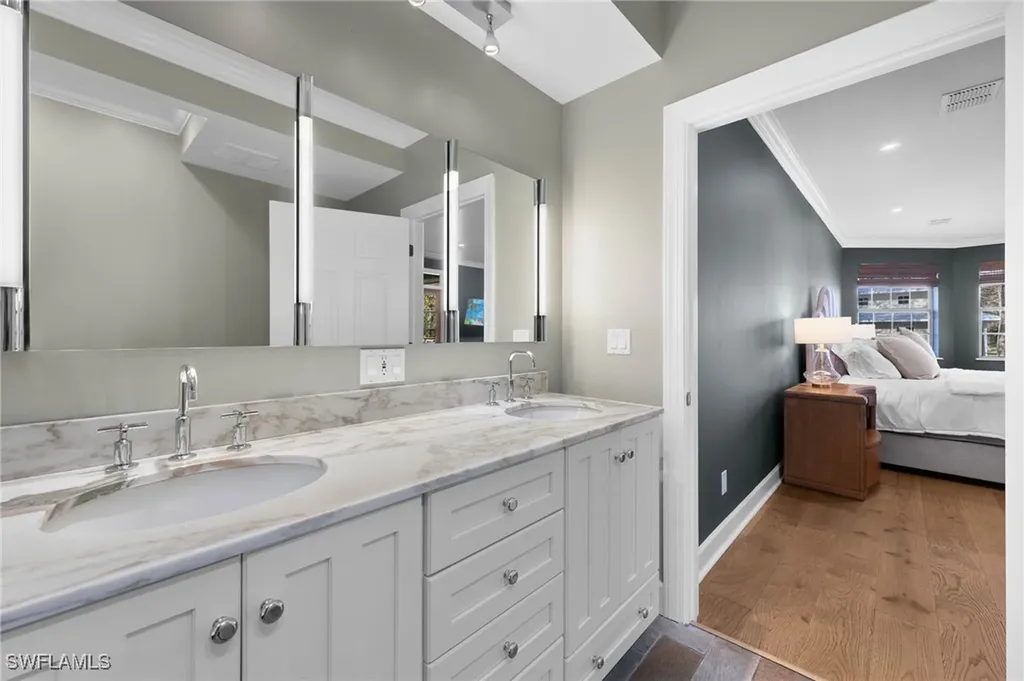 5271 Cherry Wood Drive Naples FL 34119