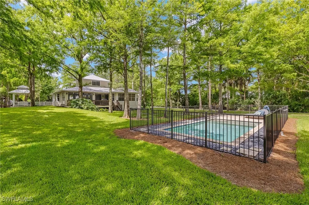 5271 Cherry Wood Drive Naples FL 34119