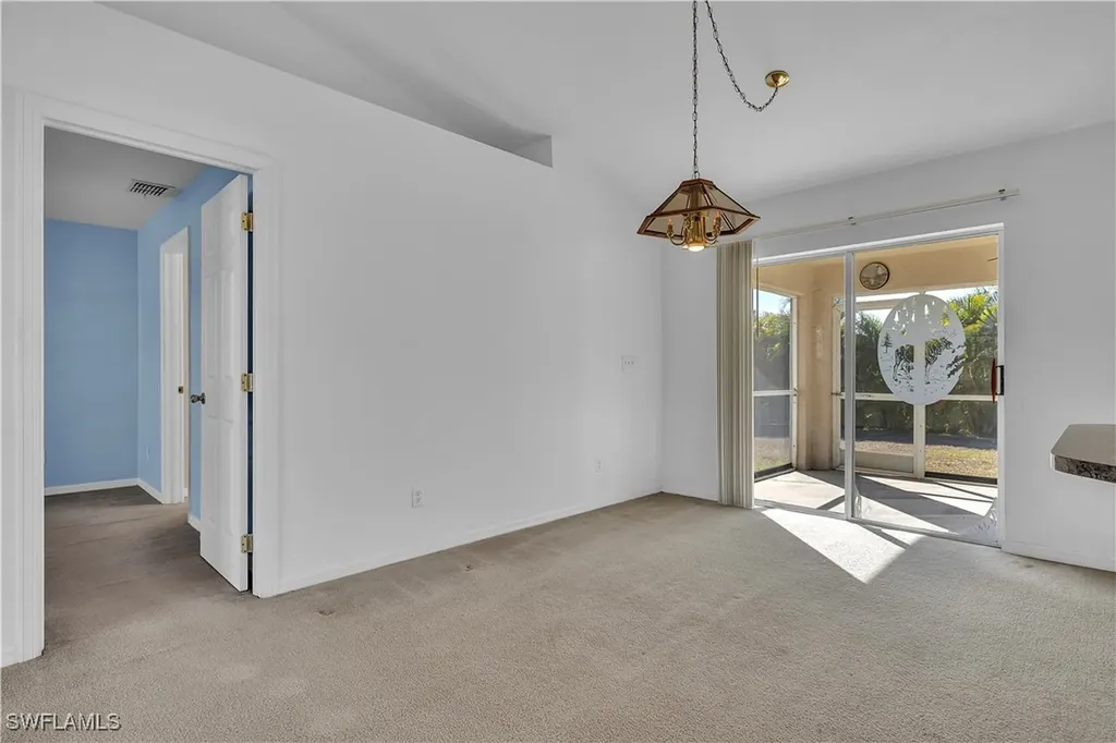 916 NE 4th Place Cape Coral FL 33909
