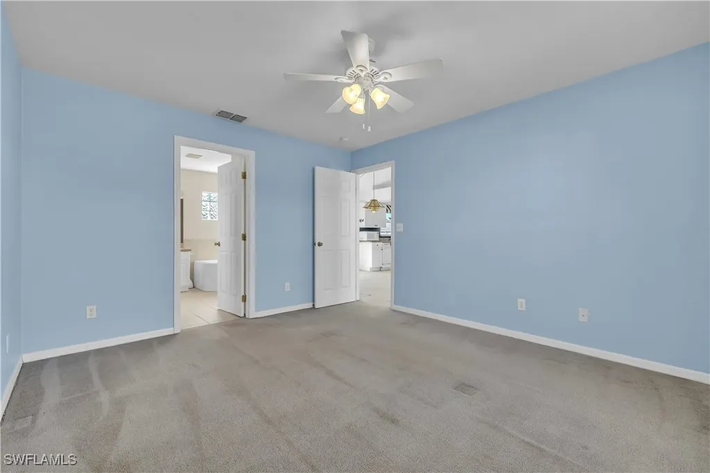 916 NE 4th Place Cape Coral FL 33909