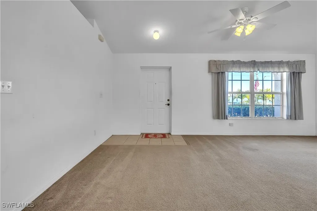 916 NE 4th Place Cape Coral FL 33909