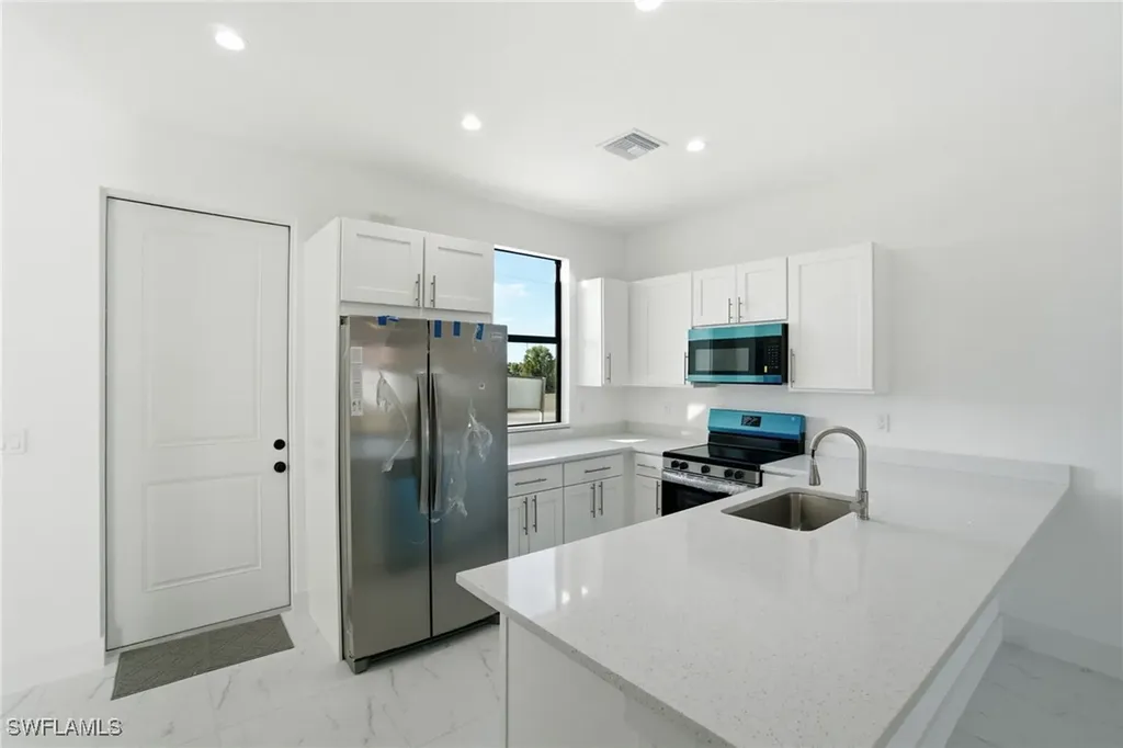 1157/1159 Countess Avenue Lehigh Acres FL 33974