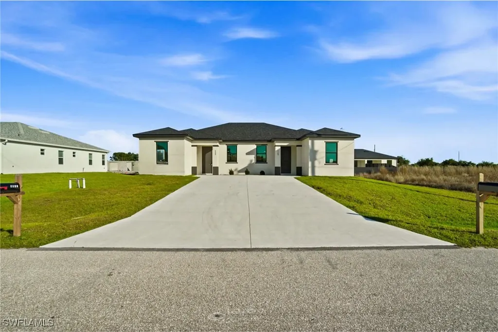 1157/1159 Countess Avenue Lehigh Acres FL 33974