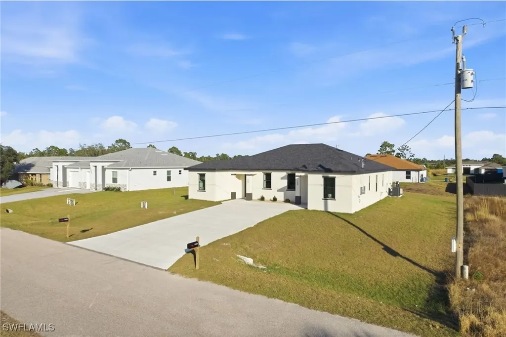 1157/1159 Countess Avenue Lehigh Acres FL 33974