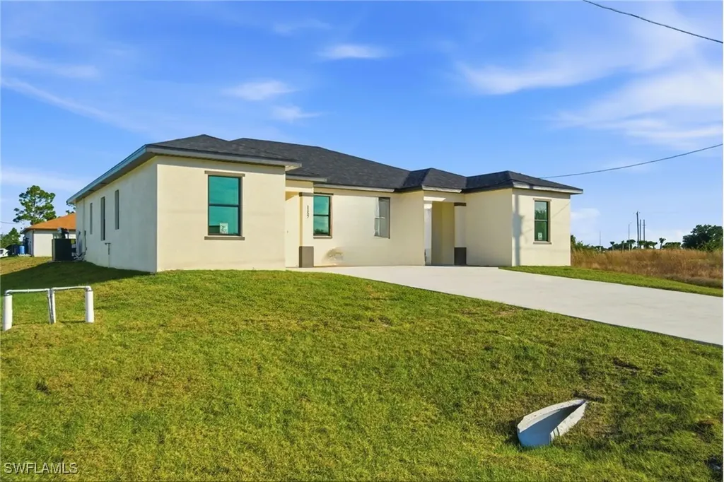 1157/1159 Countess Avenue Lehigh Acres FL 33974
