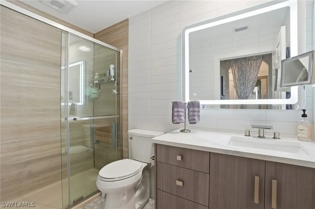 9715 Acqua Court Naples FL 34113