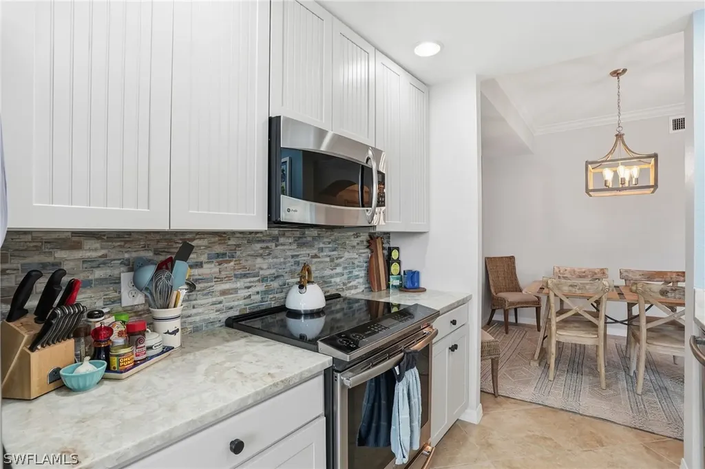 9715 Acqua Court Naples FL 34113