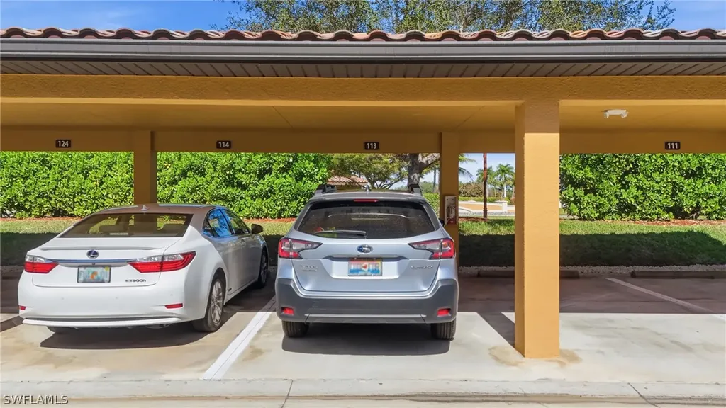 9715 Acqua Court Naples FL 34113