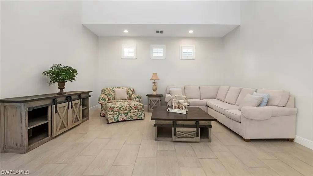 1238 Kendari Terrace Naples FL 34113