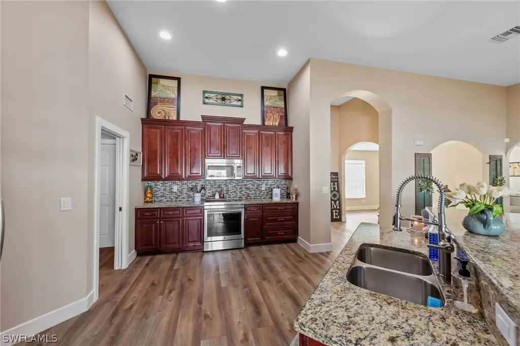 1747 NW 16th Terrace Cape Coral FL 33993