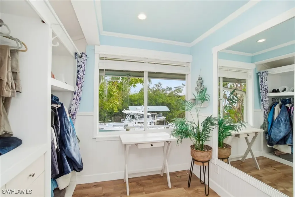 1286 Venetian Way Naples FL 34110