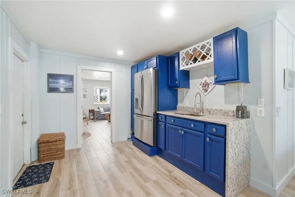 1286 Venetian Way Naples FL 34110