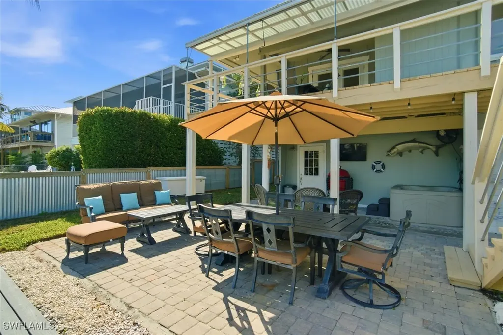 1286 Venetian Way Naples FL 34110